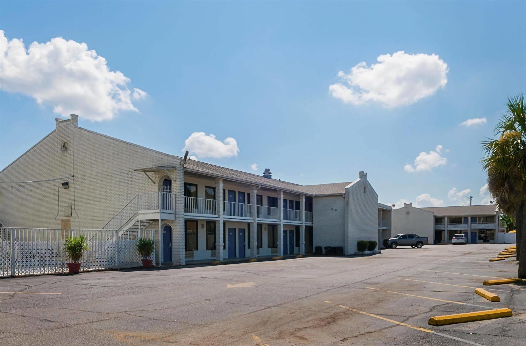 Red Roof Inn New Orleans - Westbank Harvey Eksteriør billede